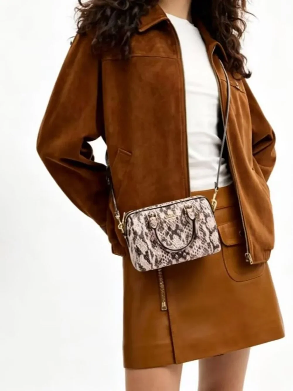 coach Mini Rowan Crossbody Bag cdy32